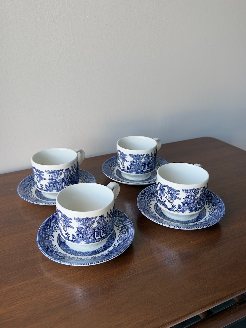 Vintage Churchill Blue Willow Cup and Saucer Set of 4